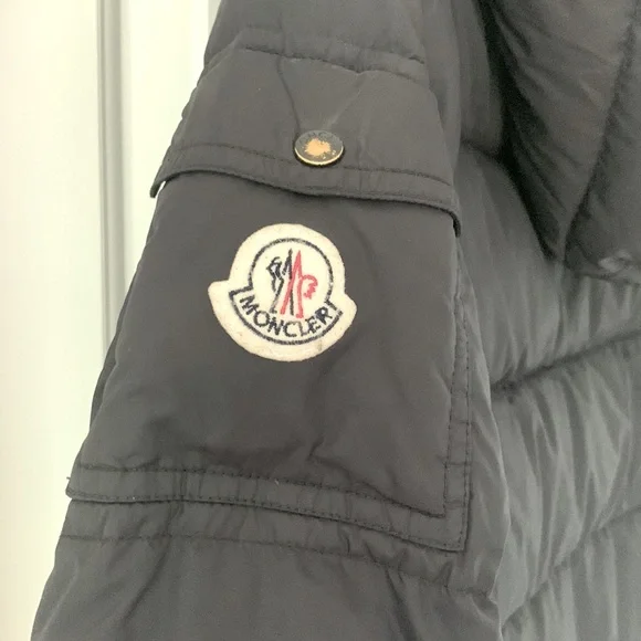 Moncler kids puffer black size 8 - Picture 3 of 11